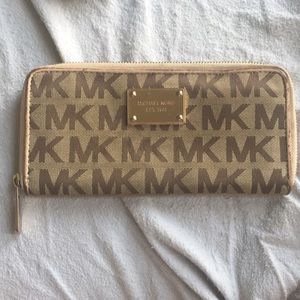 Michael Kors wallet